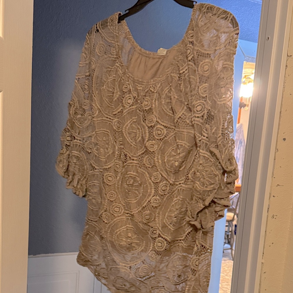 WinWin Beige Lace Women's Blouse